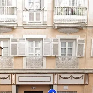 piso-cdiz-centro-histrico.hotelsincadiz.net/